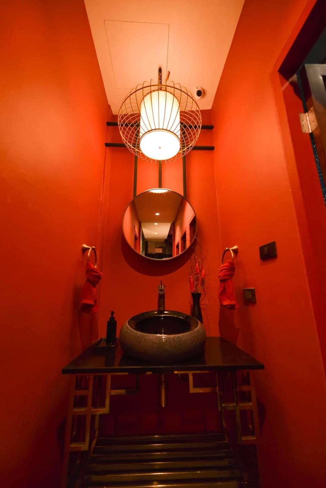 ไฉ่ย้ง Hostel กรุงเทพมหานคร ภายนอก รูปภาพ
